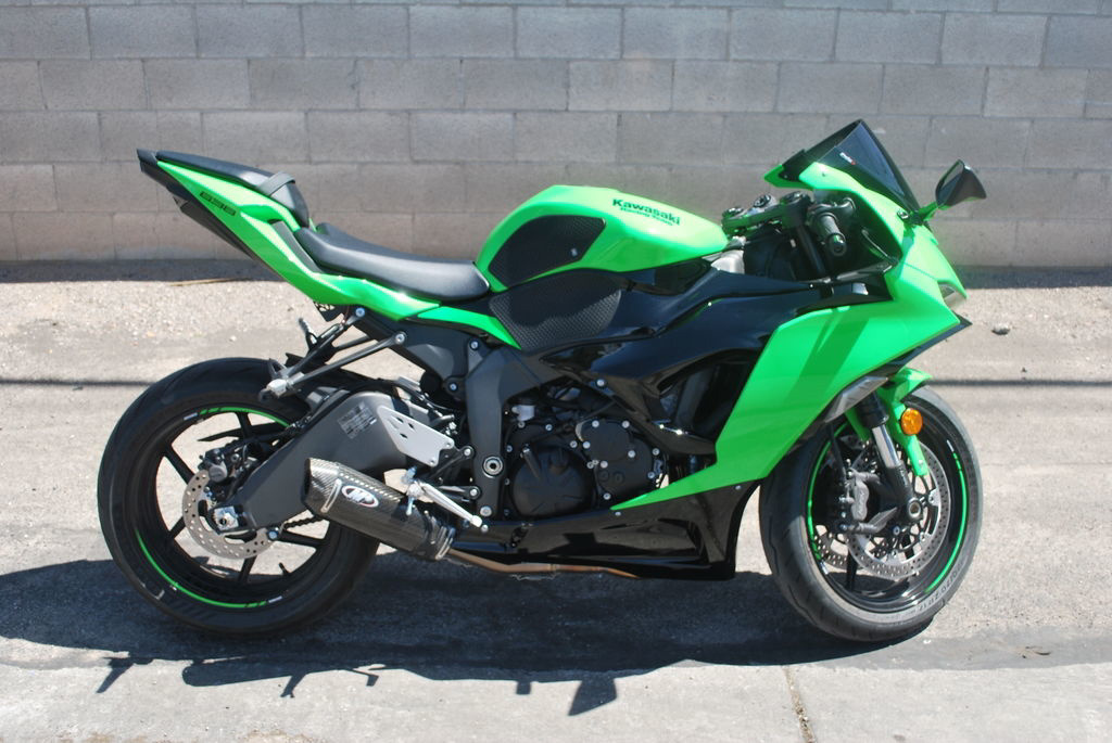 2025 Kawasaki Ninja ZX-6R Standard motorcycle