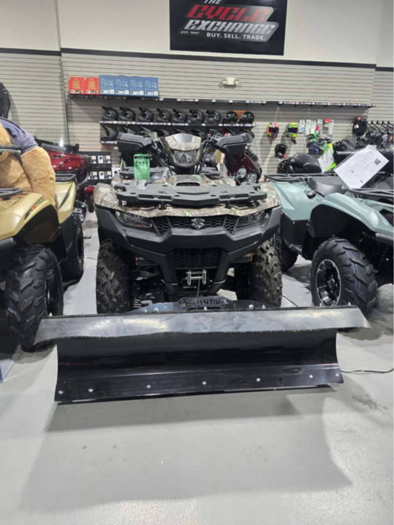 A photo of this 2025 Suzuki KingQuad 500AXi Power Steering SE Camo