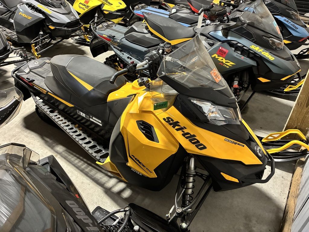 2014 Ski-Doo MXZ TNT 800R Snowmobile snowmobile