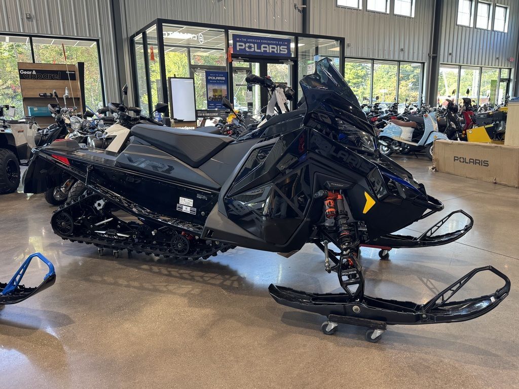 2027 Polaris® Patriot 9R INDY VR1 137 Dynamix Gloss Black in hampton falls NH
