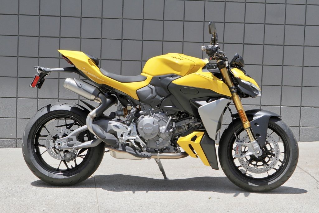 2026 Ducati Streetfighter V2 S Ducati Yellow V2 S in Glendale, CA