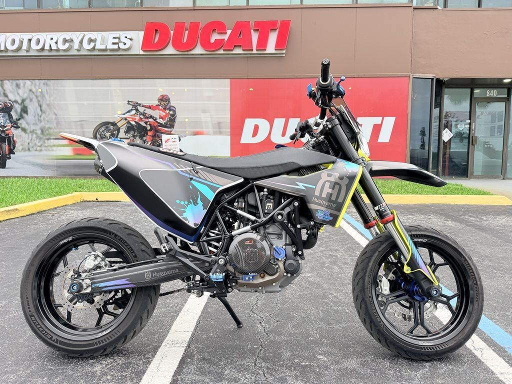 2021 Husqvarna® 701 Supermoto SUPERMOTO in Miami, FL