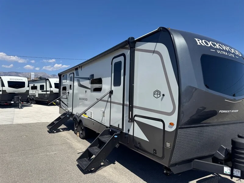 2027 Forest River ULTRALITE 2706BH Rockwood