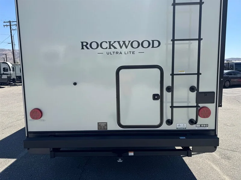 2027 Forest River ULTRALITE 2706BH Rockwood