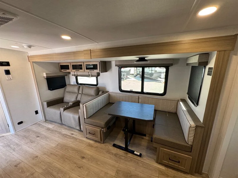 2027 Forest River ULTRALITE 2706BH Rockwood