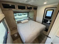 2027 Forest River ULTRALITE 2706BH Rockwood