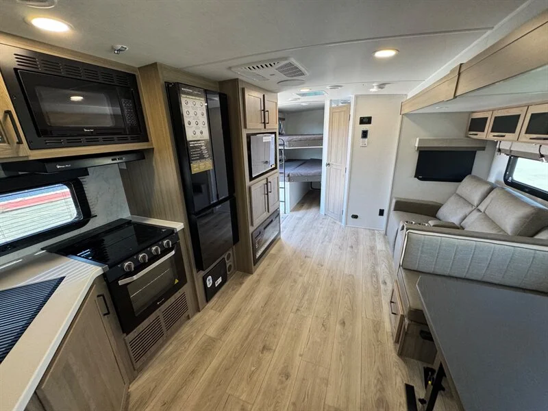 2027 Forest River ULTRALITE 2706BH Rockwood