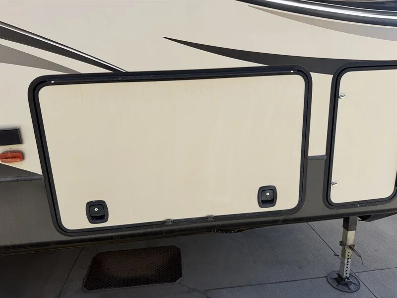2018 Keystone MONTANA HIGH COUNTRY 305RL