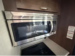 2018 Keystone MONTANA HIGH COUNTRY 305RL