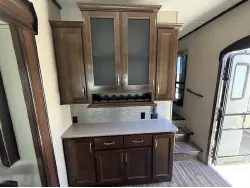 2018 Keystone MONTANA HIGH COUNTRY 305RL