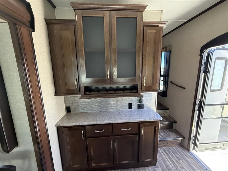 2018 Keystone MONTANA HIGH COUNTRY 305RL