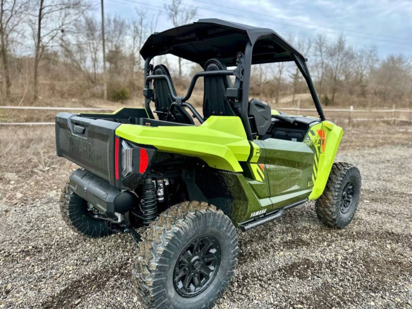 A photo of this 2026 Yamaha Wolverine Rmax2 1000 R-Spec