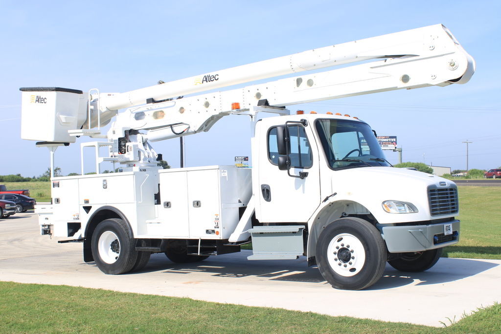 2019 Freightliner M2 / Altec AA55-MH in Bryan, TX