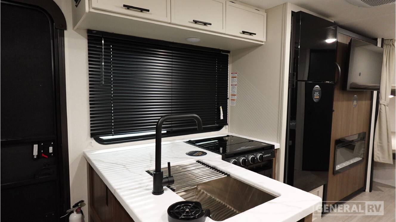 A photo of this 2027 Prime Time Rv AVENGER 26DBS