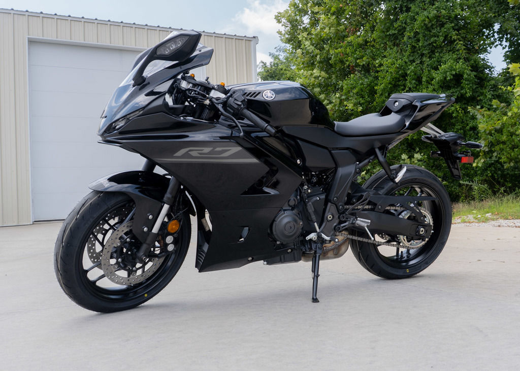 2026 Yamaha YZF-R7 R7 - Raven R7 in Osage Beach, MO
