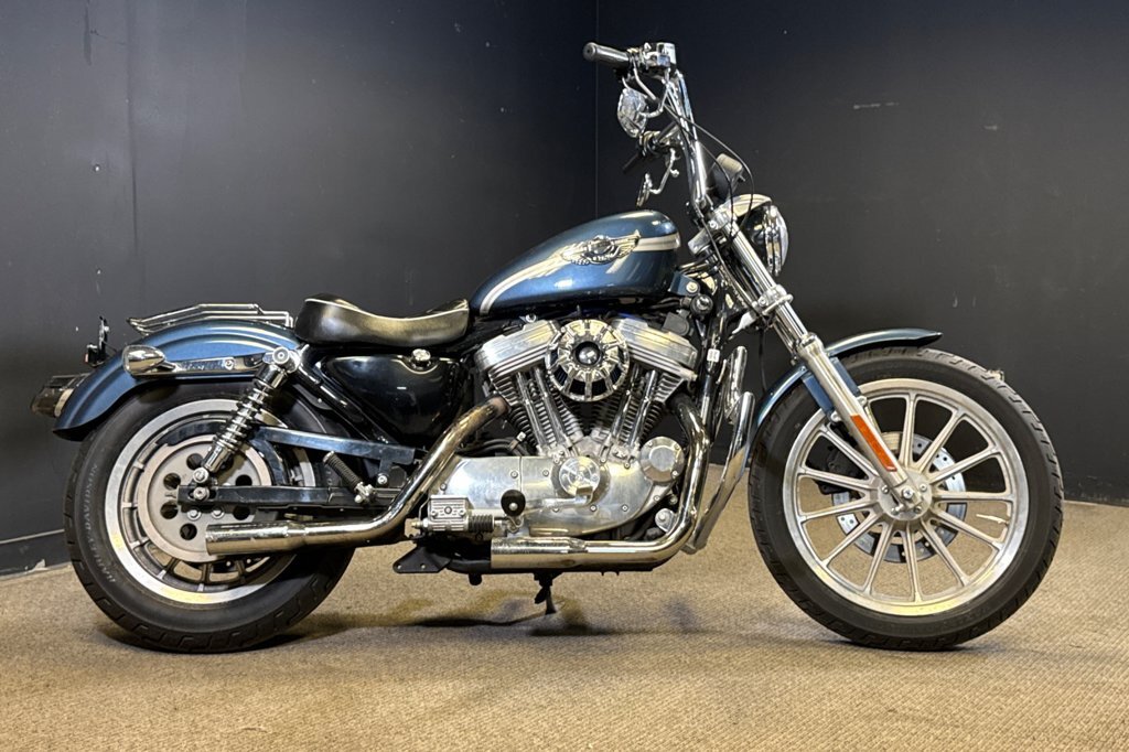 2003 Harley-Davidson SPORTSTER 883 HUGGER Cruiser motorcycle