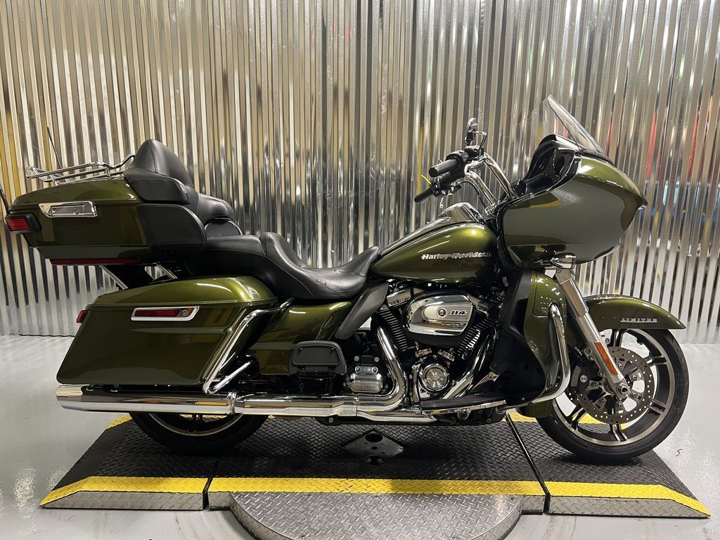 2022 Harley-Davidson® FLTRK - Road Glide® Limited Touring motorcycle