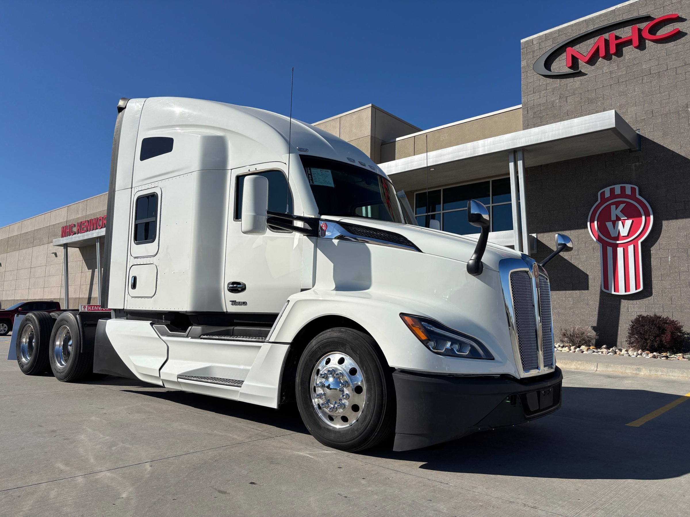 2023 KENWORTH T680 in Omaha, NE