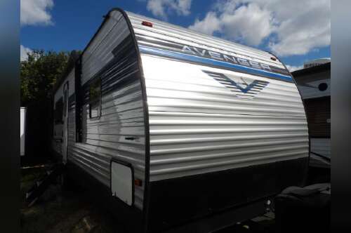2022 Prime Time Avenger 27RKS in janesville WI