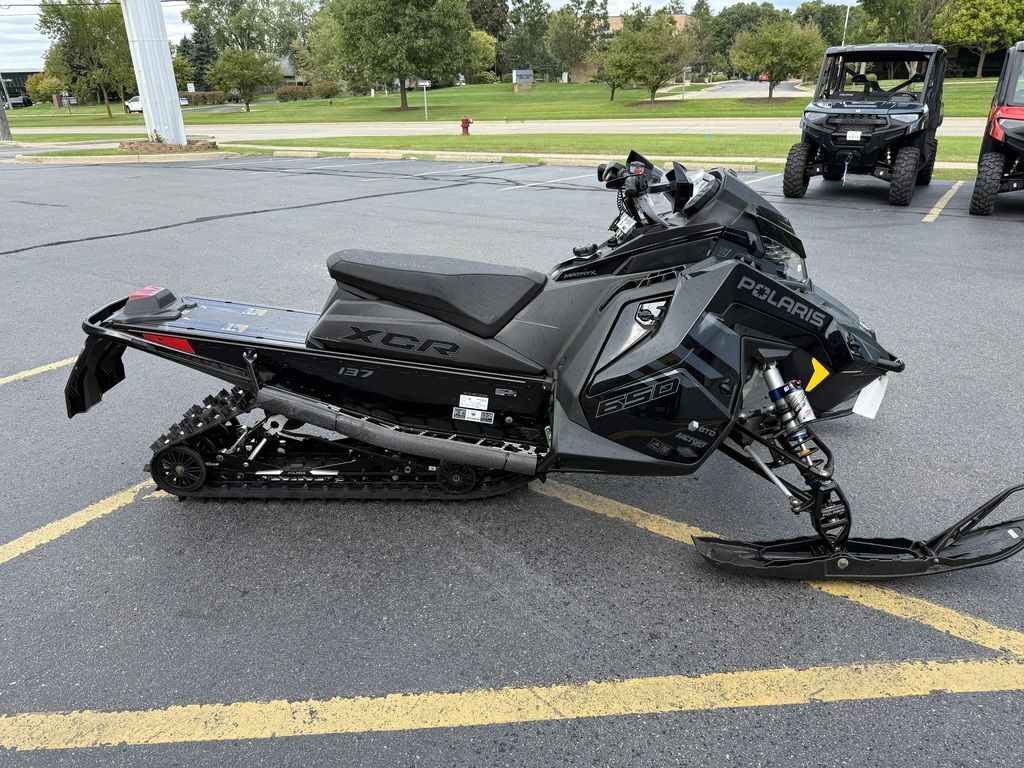 2026 Polaris® 650 INDY XCR 137 Gloss Black / Blue Dusk in ann arbor MI