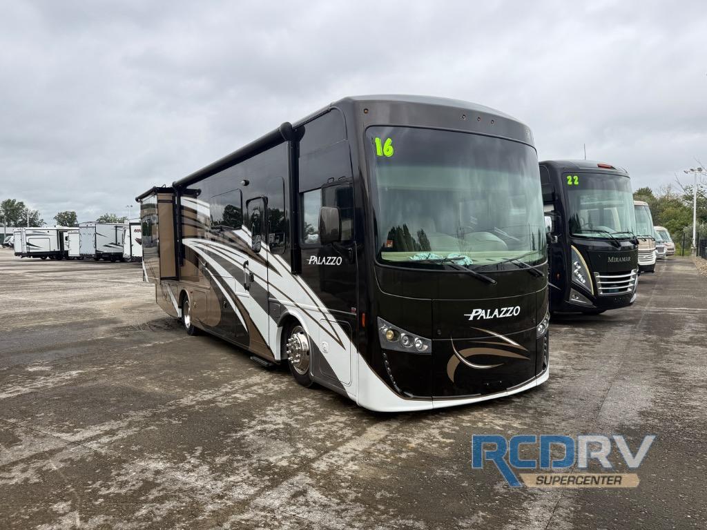 2016 Thor Motor Coach Palazzo 33.2 in pataskala OH