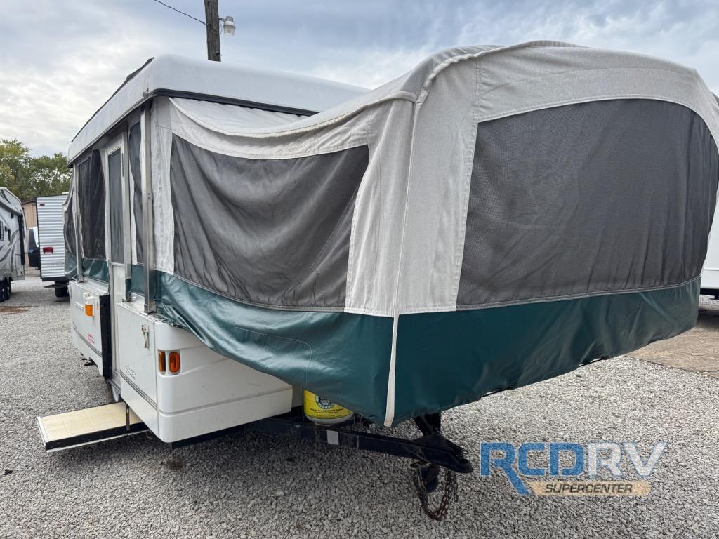 2001 Fleetwood Rv Coleman Sea Pine in north ridgeville OH