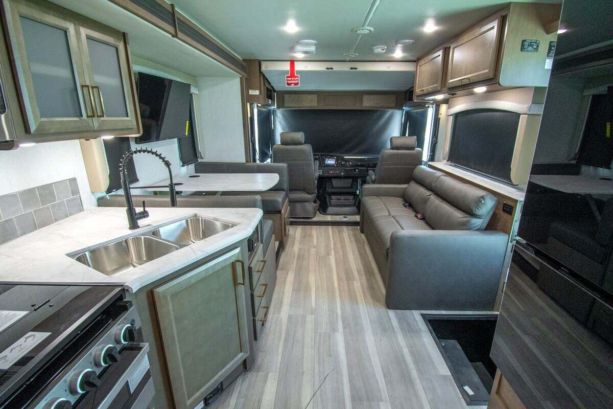 2027 Fleetwood Flair 28A in alvarado TX