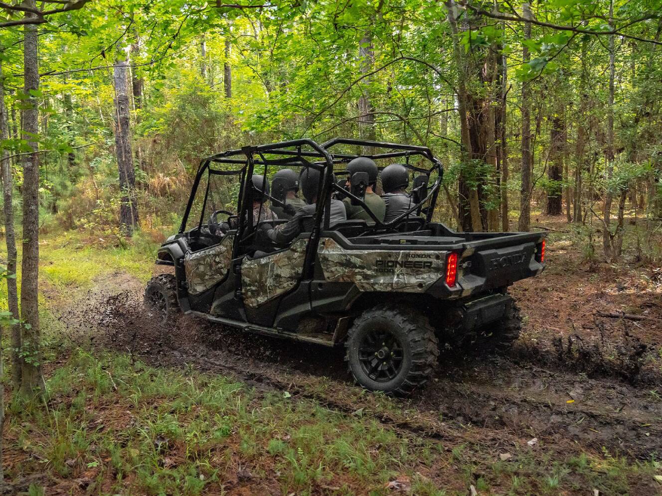 A photo of this 2025 Honda Pioneer 1000-6 Deluxe Crew
