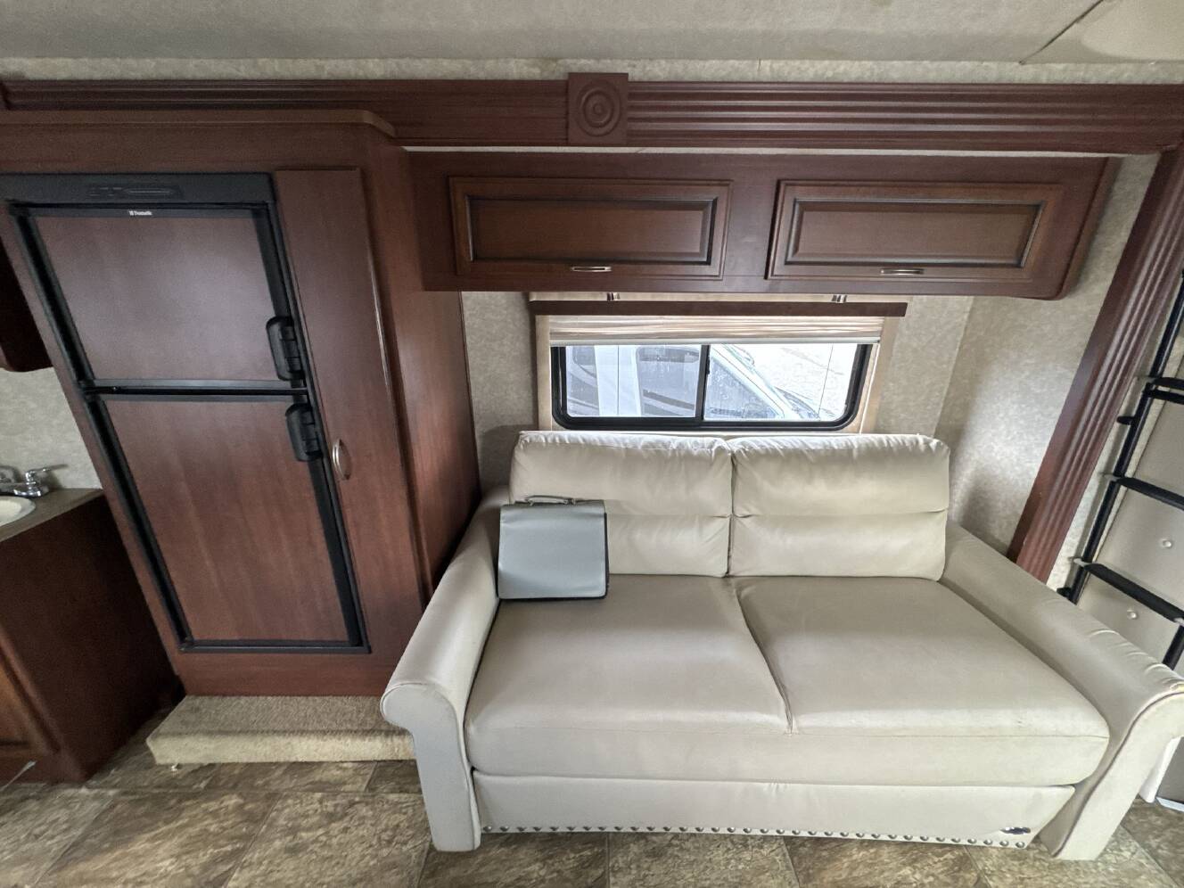 A photo of this 2011 Fleetwood TIOGA 24L