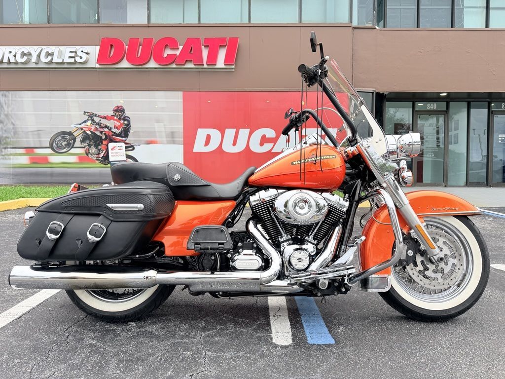 2012 Harley-Davidson® FLHRC - Road King® Classic CLASSIC in Pompano Beach, FL