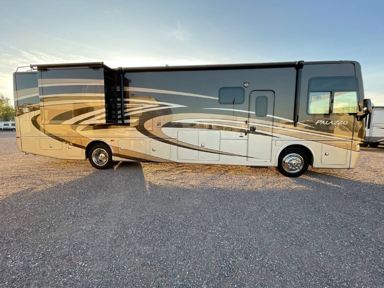 A photo of this 2014 Thor PALAZZO 36.1