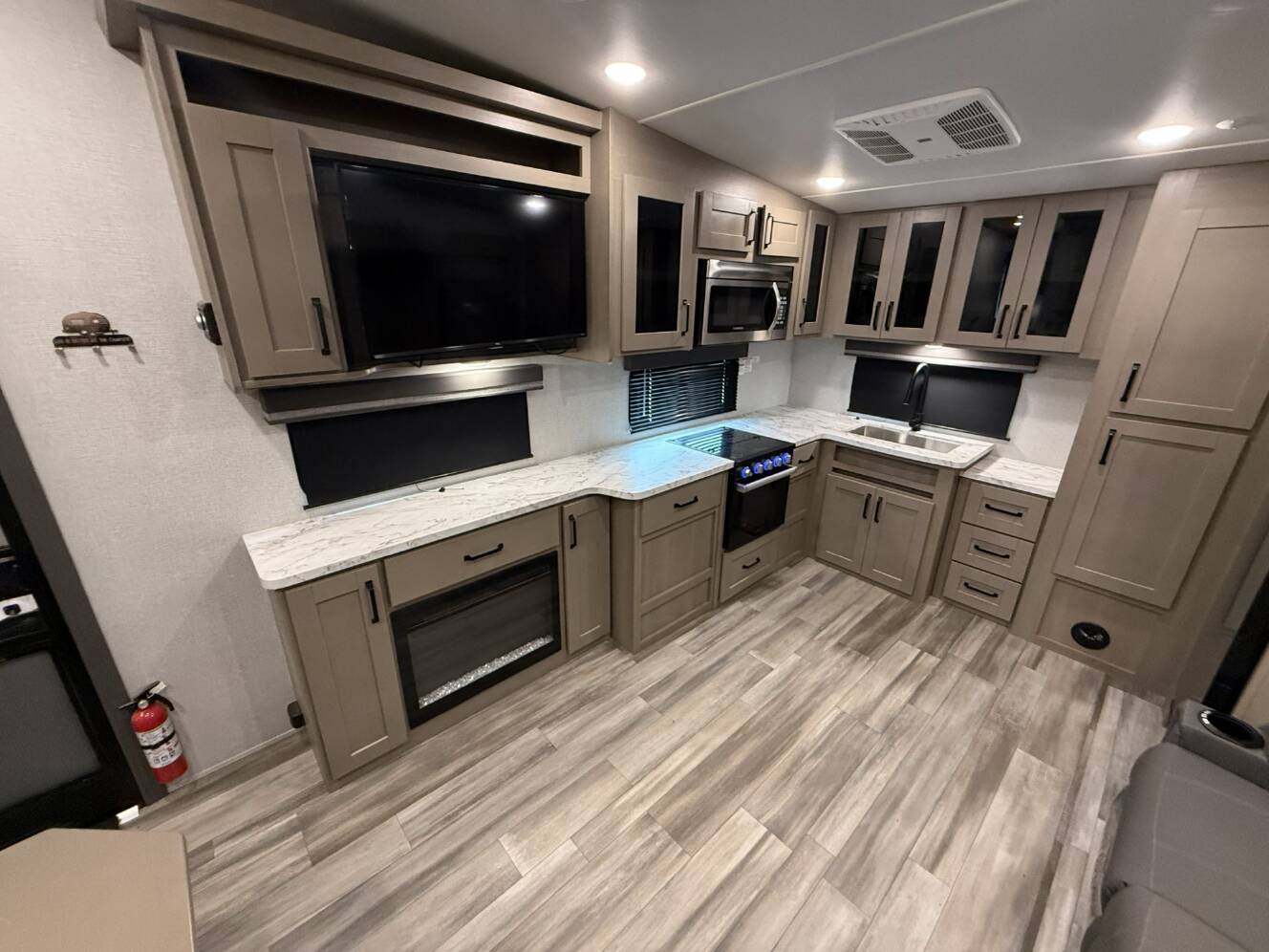 A photo of this 2023 Grand Design REFLECTION 150 SERIES 270BN