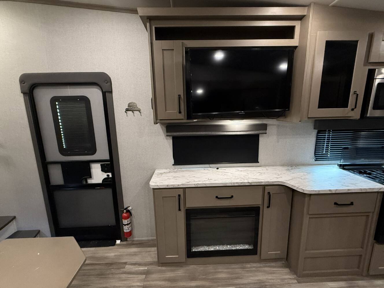 A photo of this 2023 Grand Design REFLECTION 150 SERIES 270BN