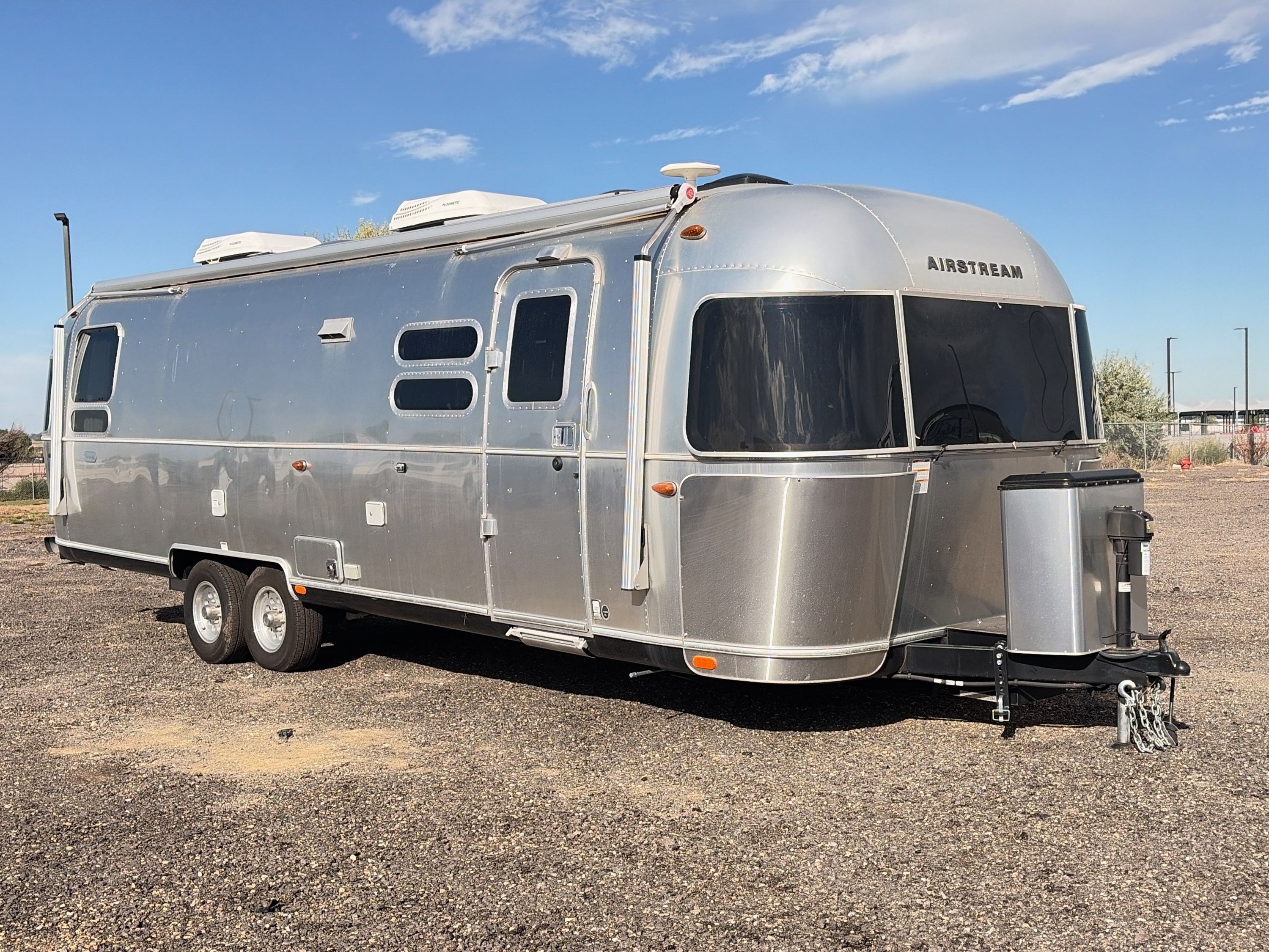 2020 Airstream GLOBETROTTER 30RB QUEEN in longmont CO