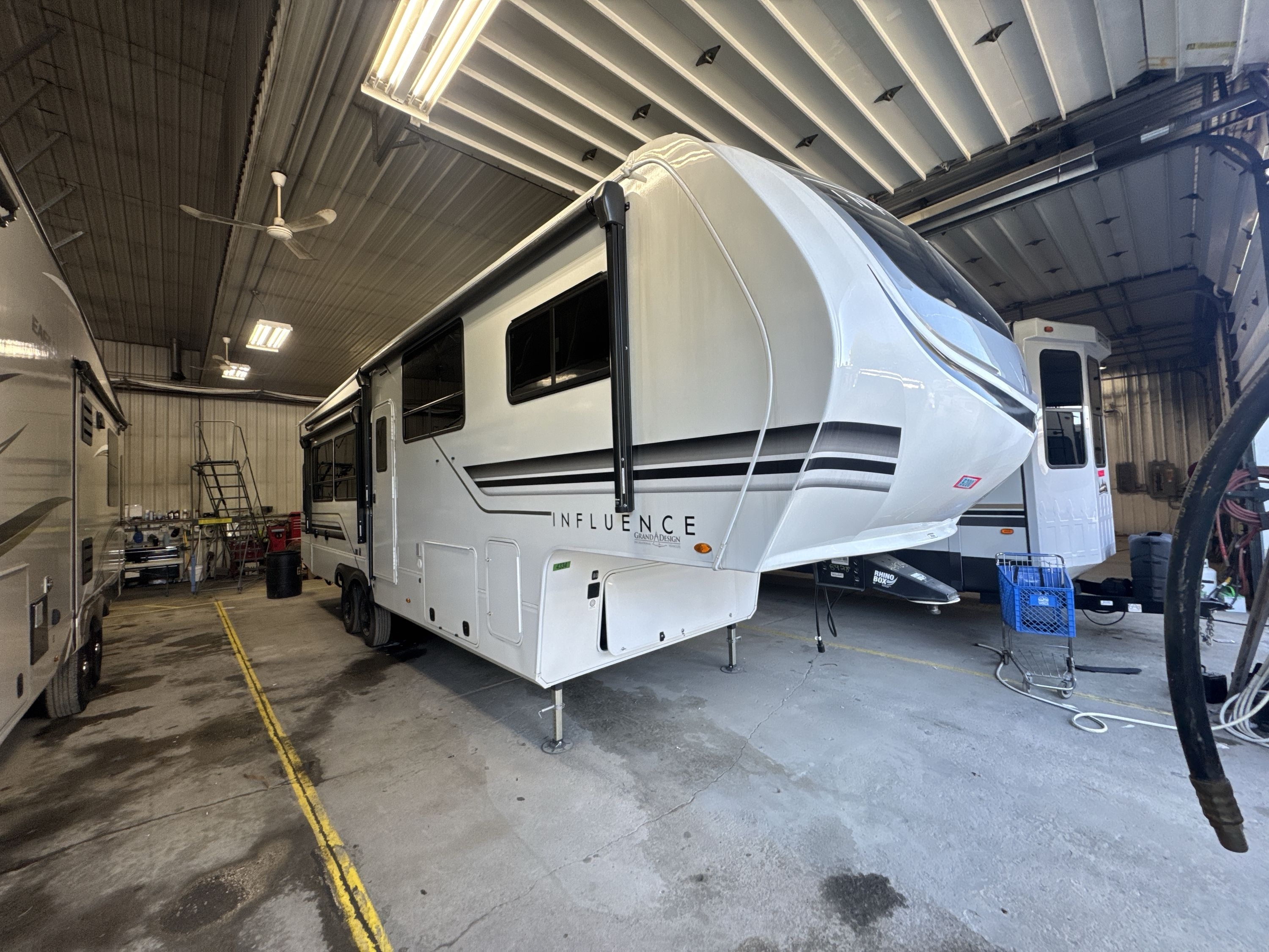 2024 Grand Design INFLUENCE 2903RL RV