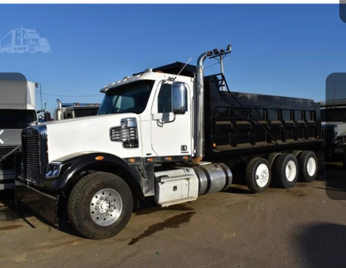 2011 FREIGHTLINER 122 SD in Boones Mill, VA