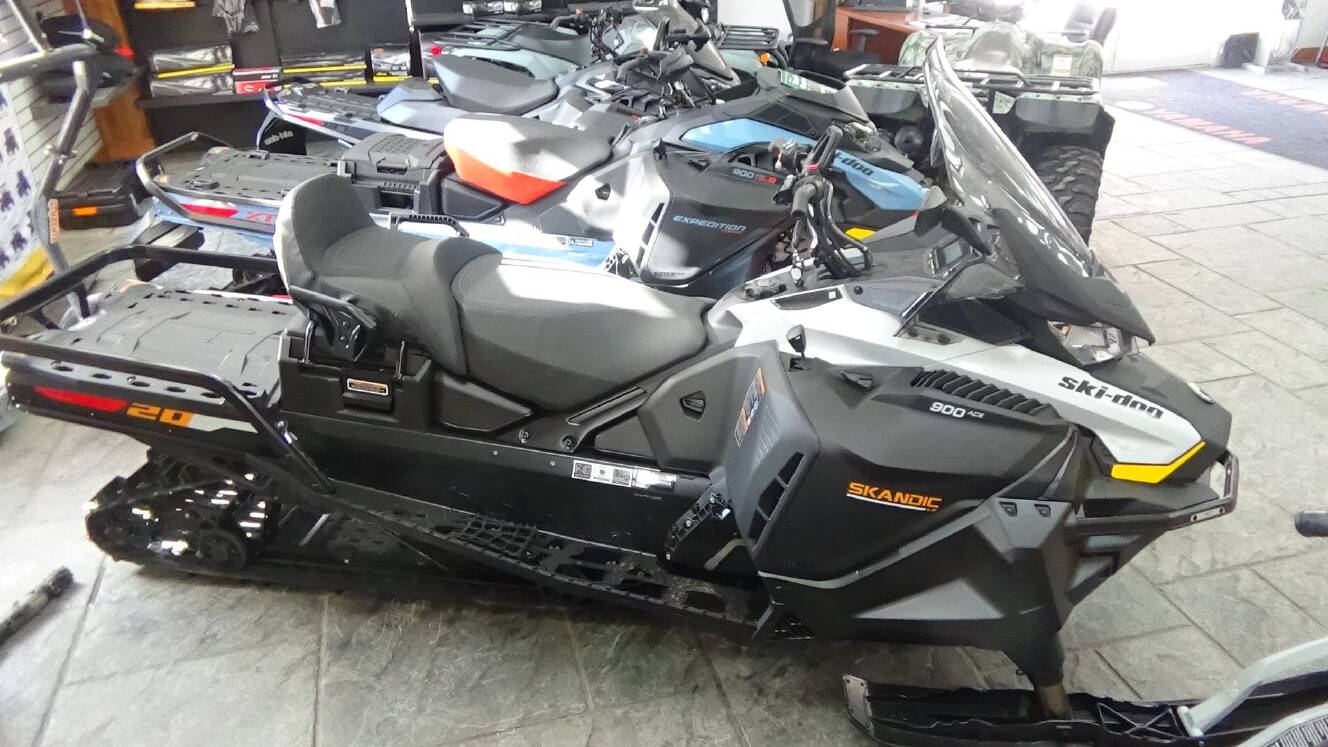 A photo of this 2026 Ski-Doo Skandic LE 900 ACE ES Silent Cobra WT 1.5 Track 20 in.