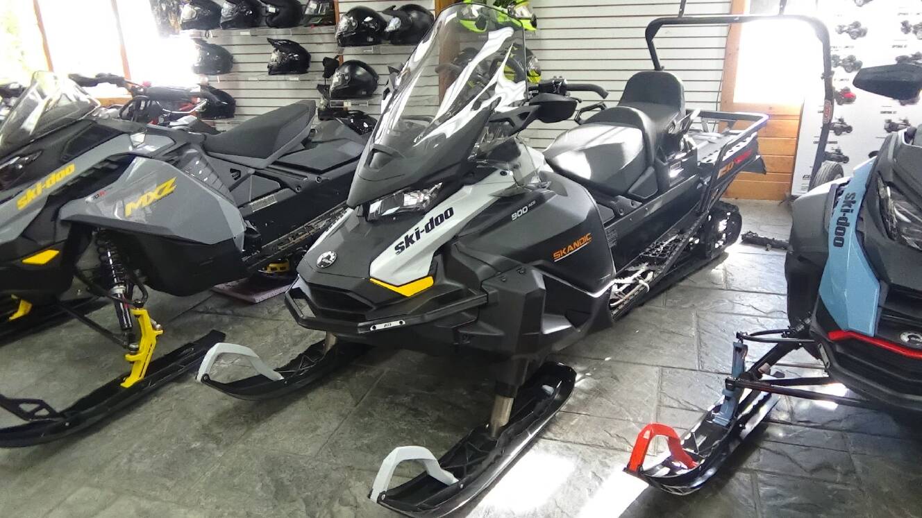 A photo of this 2026 Ski-Doo Skandic LE 900 ACE ES Silent Cobra WT 1.5 Track 20 in.