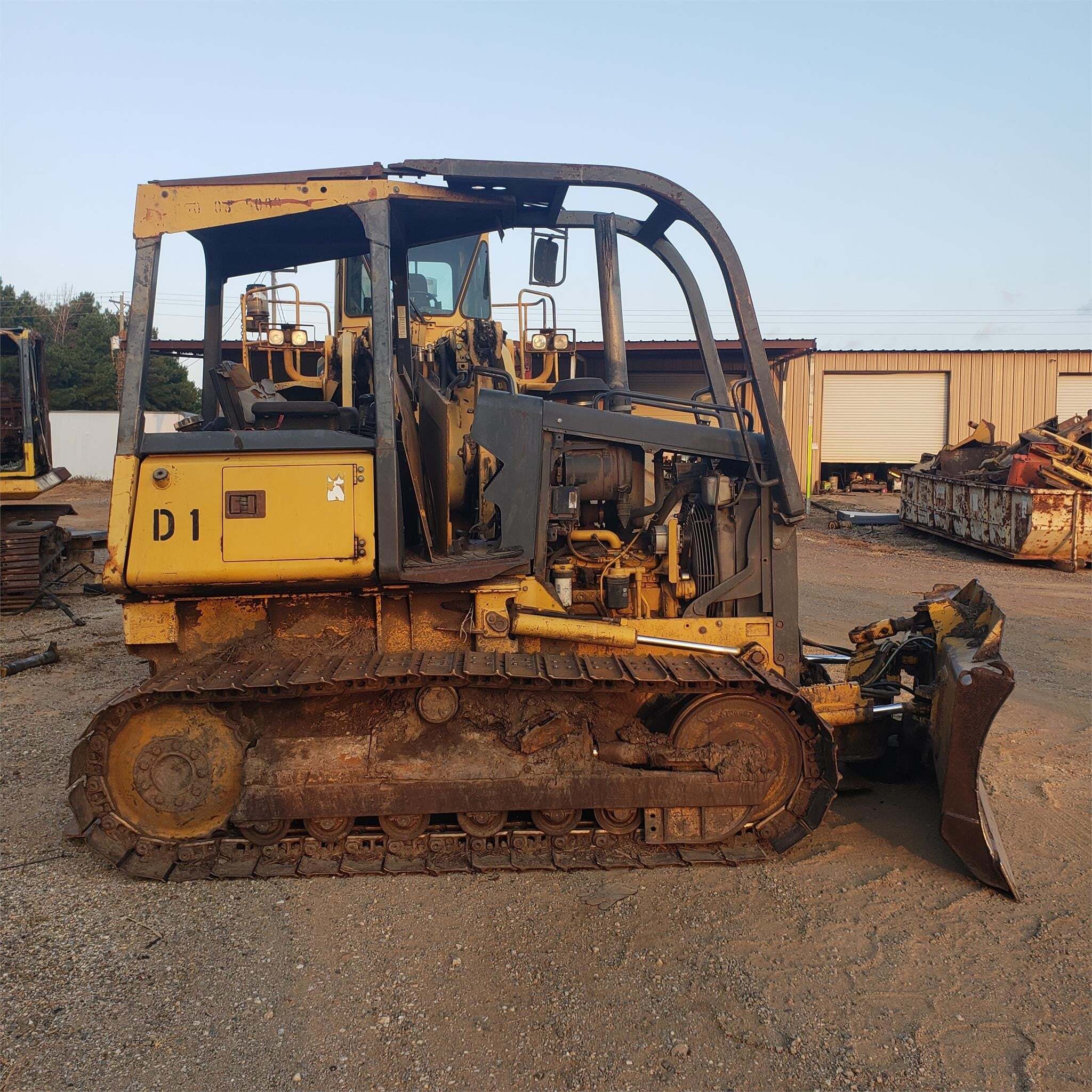 DEERE 550J LT in Hughes Springs, TX