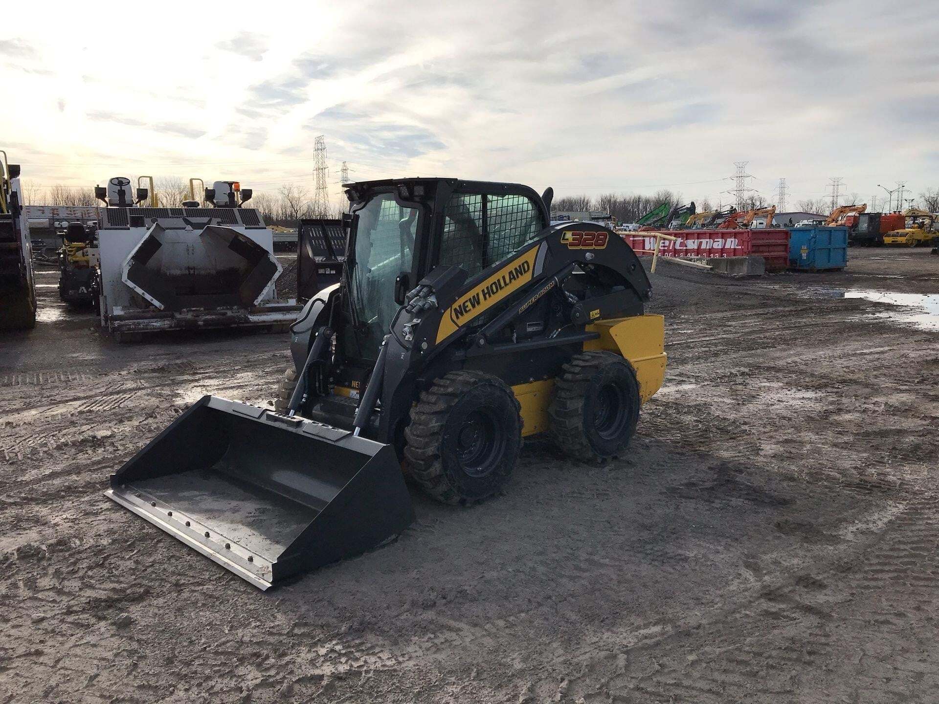 2022 NEW HOLLAND L328 in East Syracuse, NY