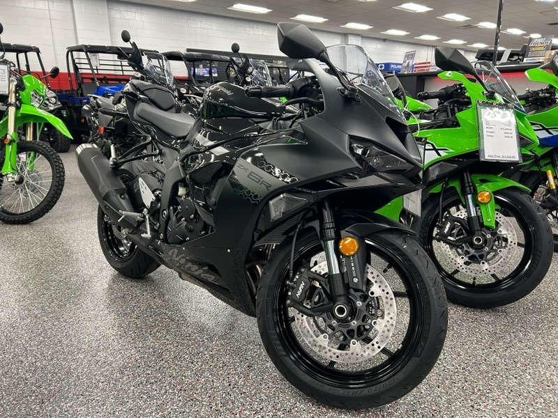 2027 Kawasaki Ninja® ZX™-6R ABS ABS in Honey Brook, PA