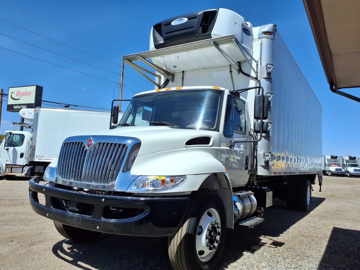 2018 INTERNATIONAL 4300 in Commerce City, CO