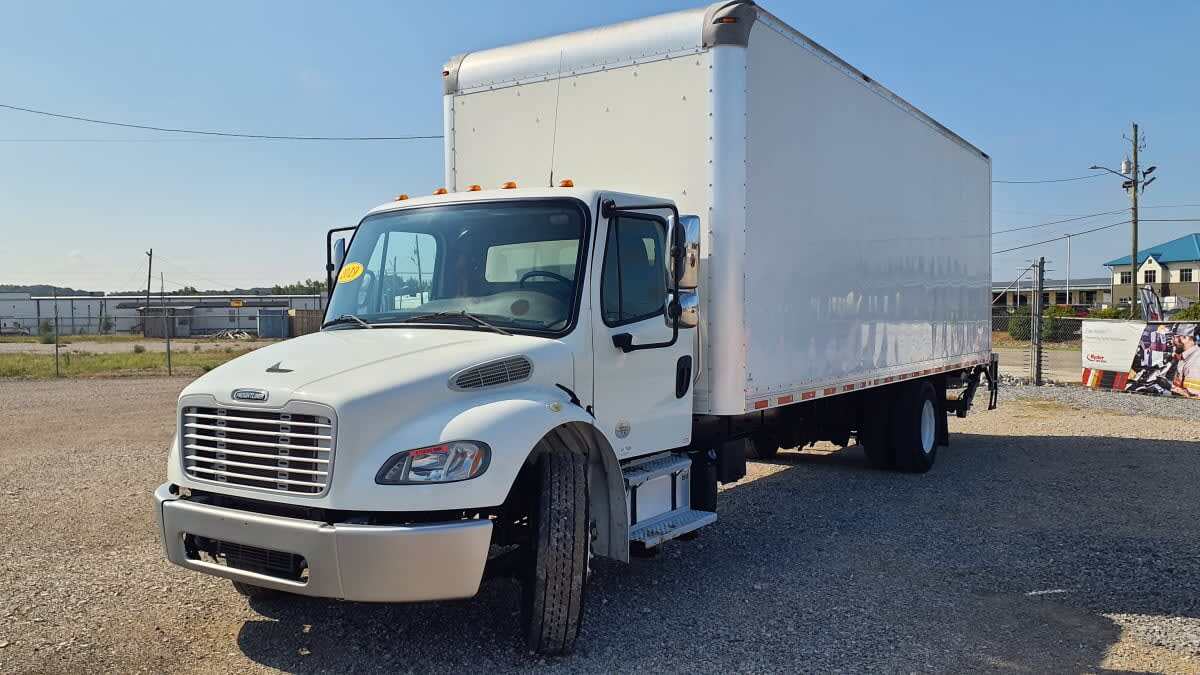 2019 FREIGHTLINER BUSINESS CLASS M2 106 in Birmingham, AL