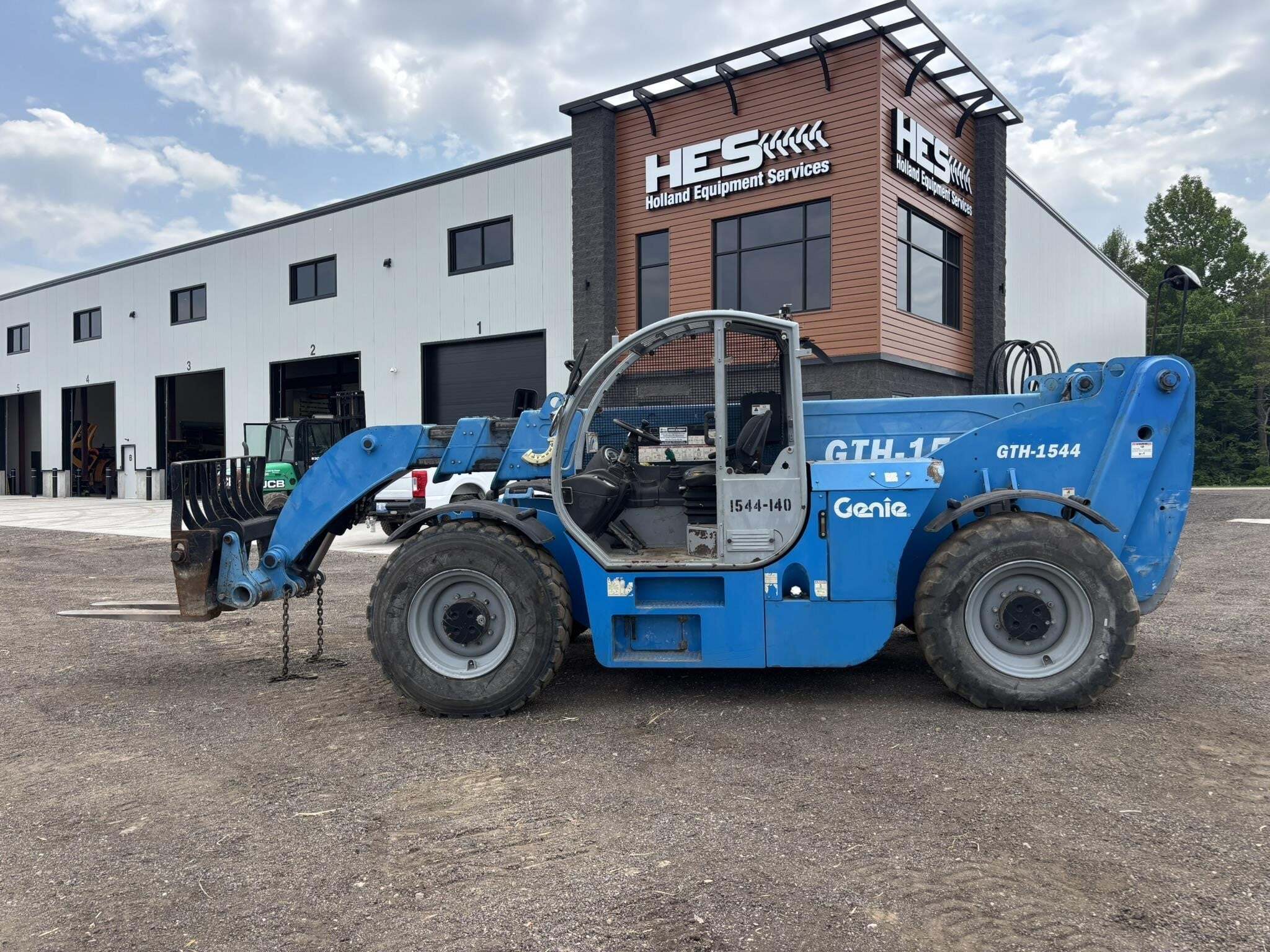 2014 GENIE GTH1544 in Holland, MI