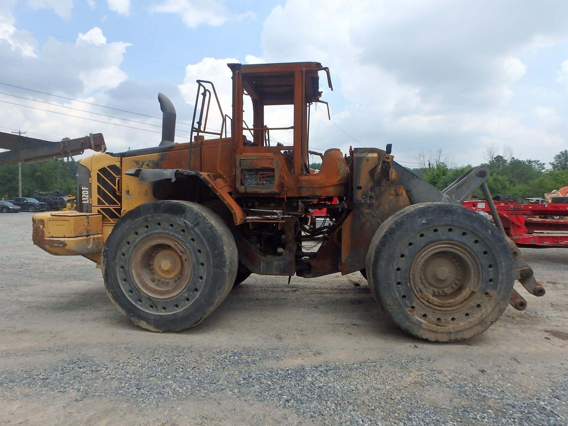 2007 VOLVO L120F in Manheim, PA