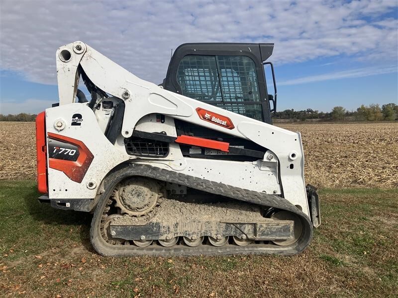 2024 BOBCAT T770 in Davenport, IA