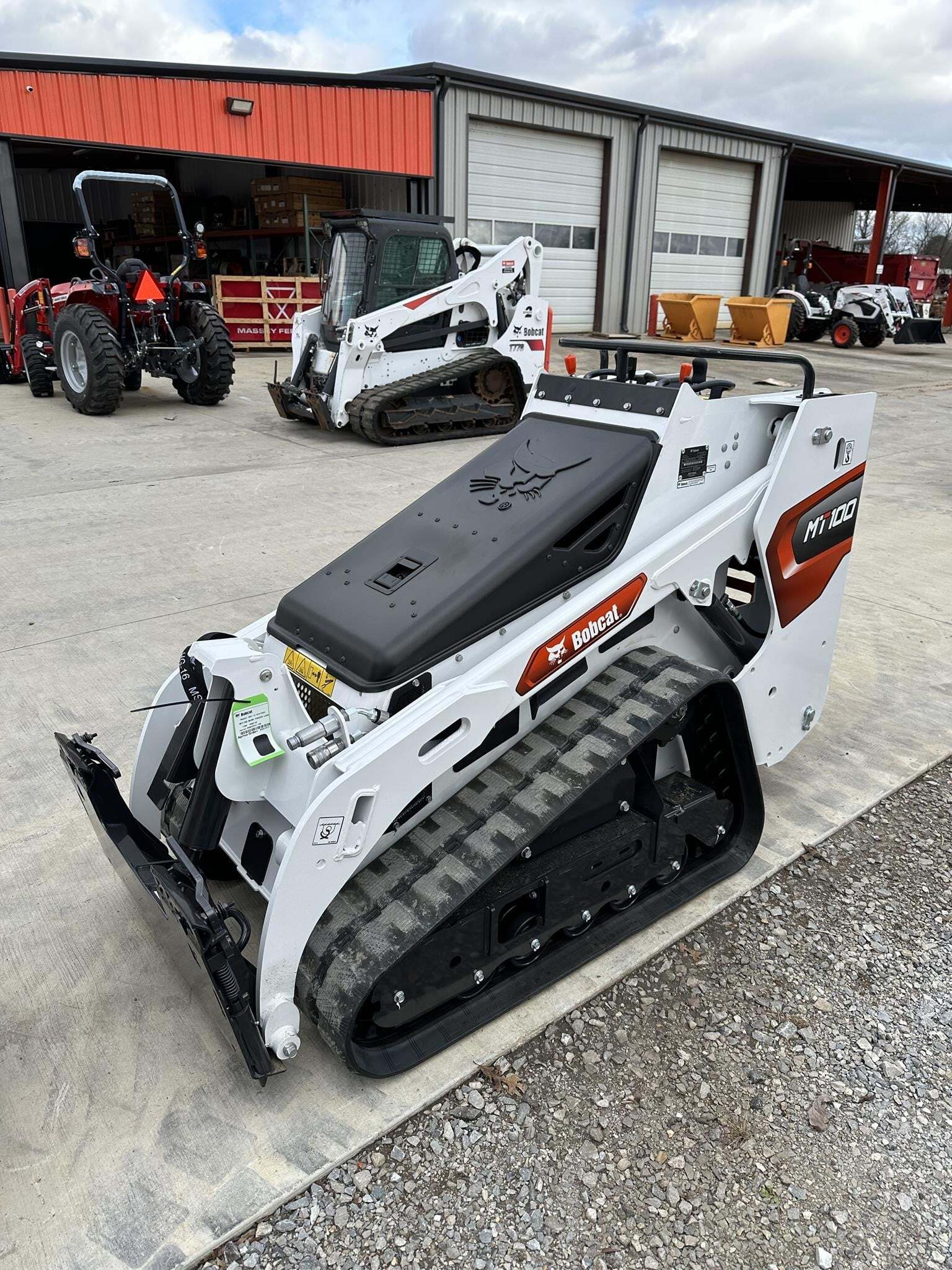 2024 BOBCAT MT100 in Florence, AL
