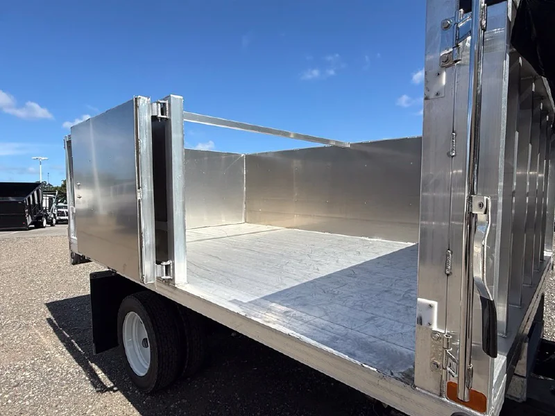 2026 ISUZU NPR HD