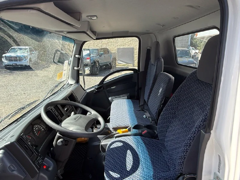 2026 ISUZU NPR HD