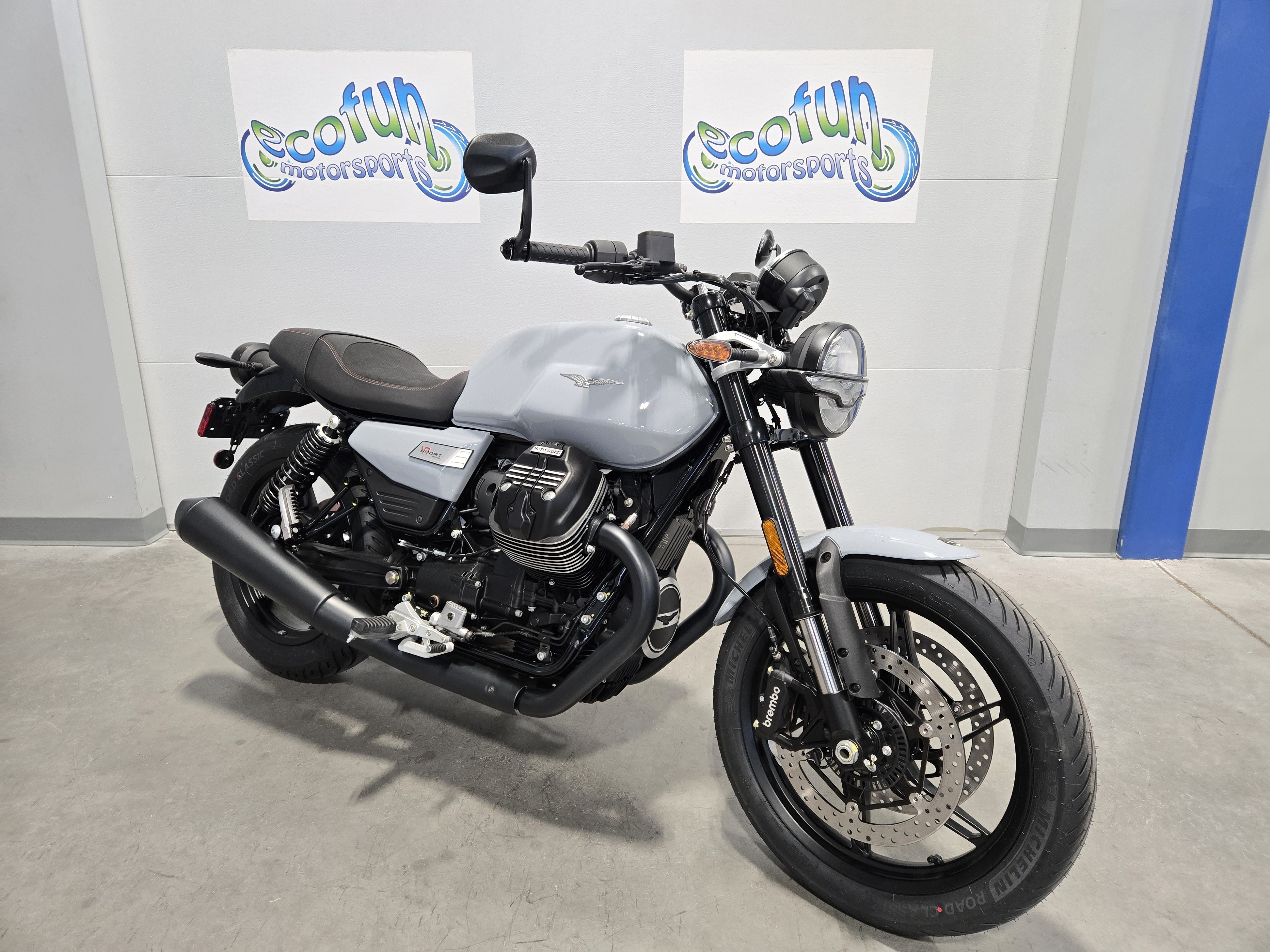 2027 Moto Guzzi V7 Sport SPORT in Forest Lake, MN